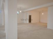 Locale in vendita di 450 m² in Via di Acqua Acetosa...