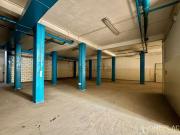 Locale in vendita di 453 m² in Via dell&apos Albanella, 26