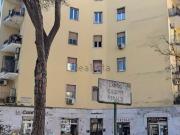 Locale in vendita di 45 m² in Largo Giuseppe Veratti, 4