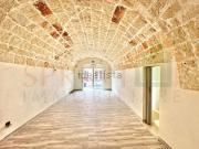 Locale in vendita di 45 m² in Via Bixio, 115