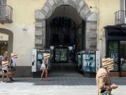 Locale in vendita di 45 m² in Via Toledo