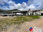 Locale in vendita di 477 m² in Via Parallela FF SS