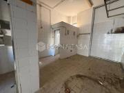 Locale in vendita di 48 m² in Via Domenico Fontana