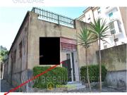 Locale in vendita di 499 m² in Via San Eframo Vecchio, 9