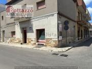 Locale in vendita di 49 m² in Via Principe Umberto, 79