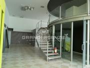 Locale in vendita di 500 m² in Strada Martinella, 29