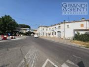 Locale in vendita di 500 m² in Via Basso Acquar