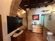 Locale in vendita di 533 m² in Via Cassia Nord