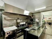 Locale in vendita di 53 m² in Via Imperatrice Costanza, 49