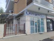 Locale in vendita di 55 m² in Via dei Prati Fiscali, 154