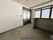 Locale in vendita di 55 m² in Via Galileo Galilei