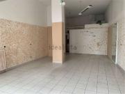 Locale in vendita di 59 m² in Piazza Pietro Toselli, 4