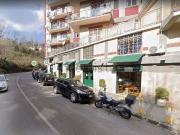 Locale in vendita di 60 m² in Via Gabriele Jannelli