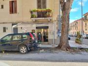 Locale in vendita di 60 m² in Via Giovanni Giolitti