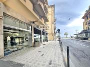 Locale in vendita di 60 m² in Via Mons. Agostino...