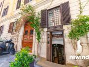 Locale in vendita di 60 m² in Via Plauto