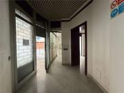 Locale in vendita di 60 m² in Via Torino, 32