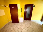 Locale in vendita di 61 m² in Via Claro Giulio