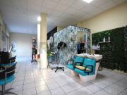 Locale in vendita di 64 m² in Via L. Einaudi, 3