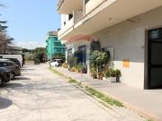 Locale in vendita di 64 m² in Via Salara
