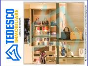 Locale in vendita di 650 m² in Via Torre della Catena