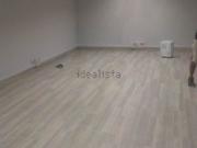 Locale in vendita di 65 m² in Via Melzo, 17