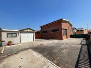 Locale in vendita di 668 m² in Via Gaetano Donizetti