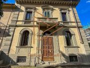 Locale in vendita di 700 m²