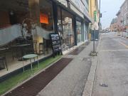 Locale in vendita di 70 m² in Via Milano, 14