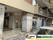 Locale in vendita di 70 m² in Via Sardegna, 38