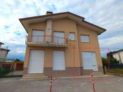 Locale in vendita di 70 m² in Via Tiziano, 7