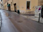 Locale in vendita di 70 m² in Via Tosio