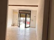Locale in vendita di 70 m² in Viale Santa Panagia, 85