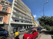 Locale in vendita di 71 m² in Via Mergellina, 2