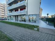 Locale in vendita di 75 m² in Via Cavagna