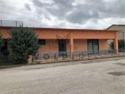 Locale in vendita di 75 m² in Via Stazione, 50