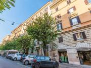 Locale in vendita di 77 m² in Via Sebastiano Veniero
