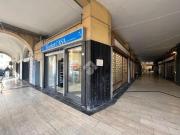Locale in vendita di 80 m² in Galleria di Via Cavour