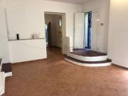 Locale in vendita di 80 m² in Via Camonia