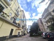 Locale in vendita di 80 m² in Via Dalbono