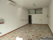 Locale in vendita di 80 m² in Via Vallon, 6
