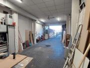 Locale in vendita di 80 m² in Via Vignale