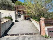 Locale in vendita di 82 m² in Via Francesco Scerbo, 23