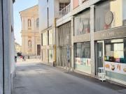 Locale in vendita di 83 m² in Via Italia, 44