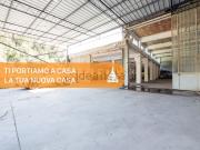 Locale in vendita di 850 m² in Via Fossato di Cicala