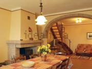 Locale in vendita di 900 m² in Strada Comunale di Palaia...