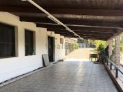 Locale in vendita di 900 m² in Via Villa