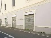 Locale in vendita di 90 m² in Via Cavour, 14