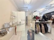 Locale in vendita di 90 m² in Via Fratelli Fraschini