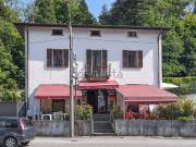 Locale in vendita di 90 m² in Via Oltrecolle, 25